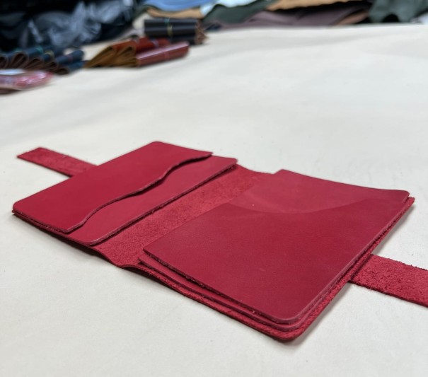 Кошелек № 3 краст красный 1.2-1.6