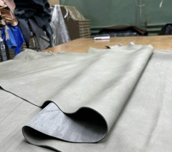 Краст (Оливковый), без финишем, 1.2-1.6 мм, средний размер 180-200 дм²