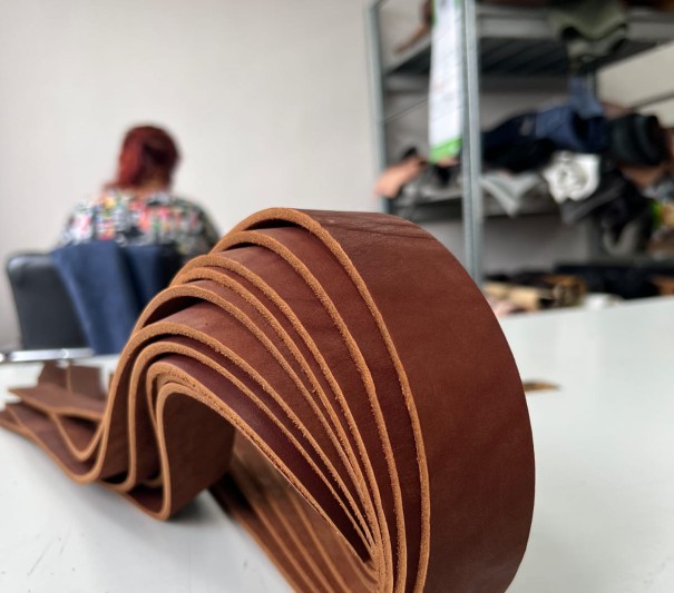 Ременные заготовки (Коричневые) , без  финишем, 100-110 см